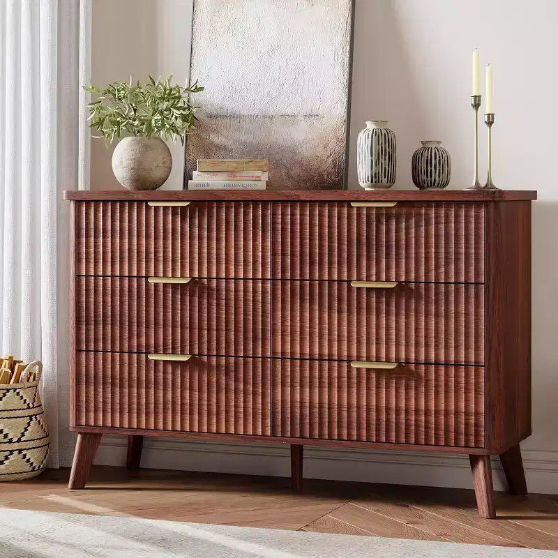 Commode à 6 tiroirs cannelée, commode en bois moderne au design incurvé pour chambre à coucher