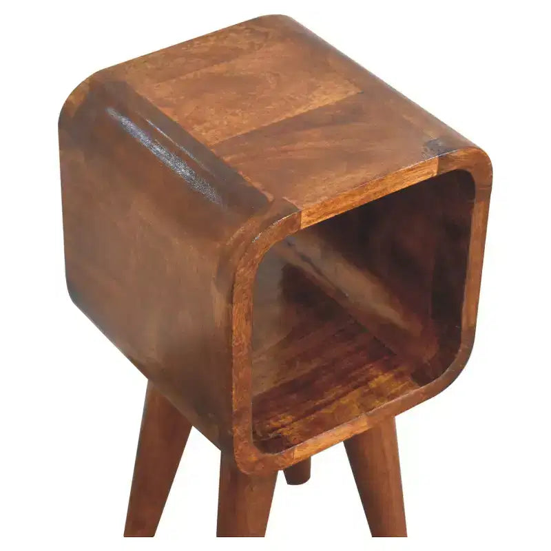 Table de chevet carrée de 16 po en bois de manguier massif, teinte châtaignier, avec tablette ouverte et pieds évasés